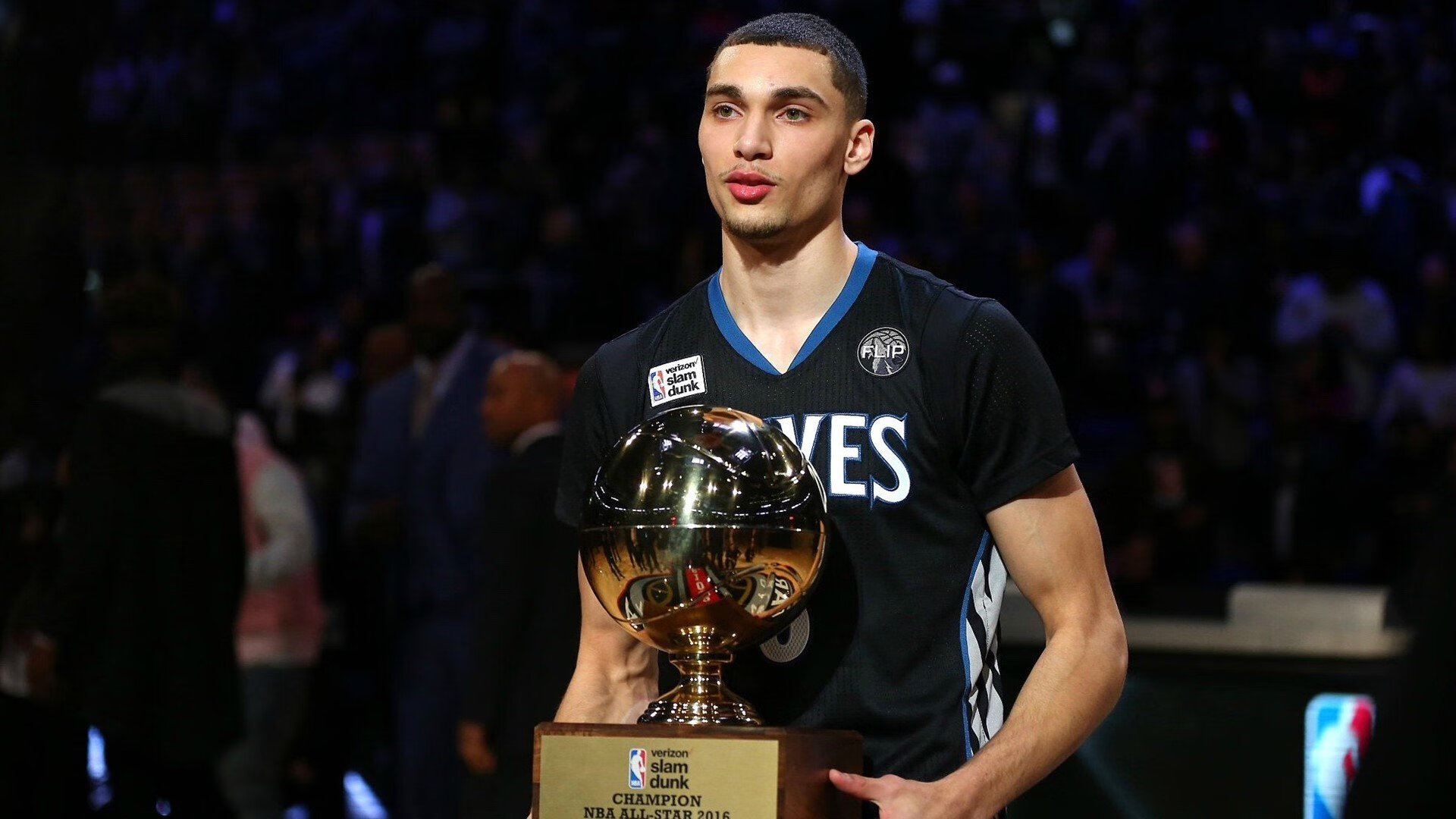 _勇士投篮如神，连连得分_，勇士如何投三分